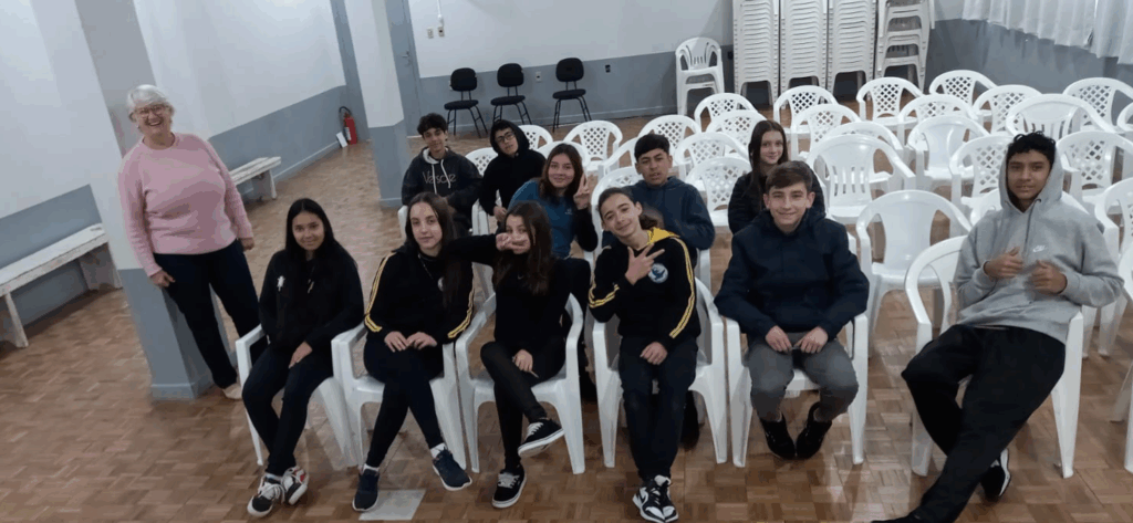 Projeto “Turismo nas Escolas” encerra ciclo com mais de 300 alunos impactados em Rio Negrinho 🌿✨