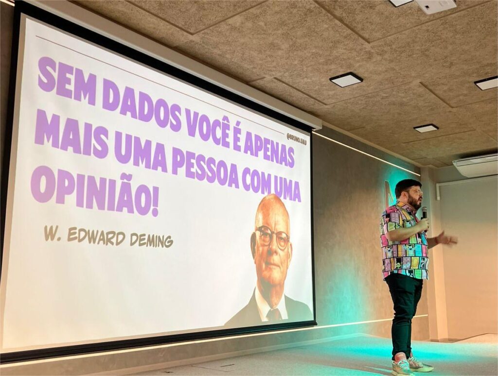 ACIRNE promove palestra “Gente Feliz Dá Lucro e Não Enche o Saco” e reforça que felicidade no trabalho é estratégia empresarial