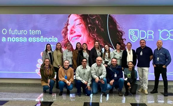 Núcleo de RH da ACIRNE realiza visita técnica à DR Aromas e Ingredientes e fortalece a troca de experiências